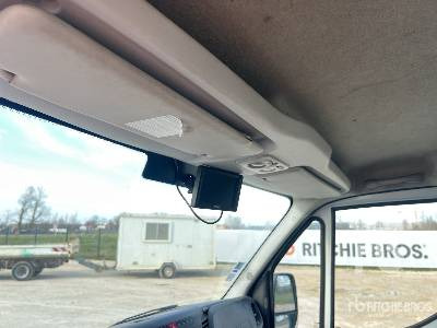 Damperli kamyon IVECO DAILY Camion Benne: fotoğraf 24