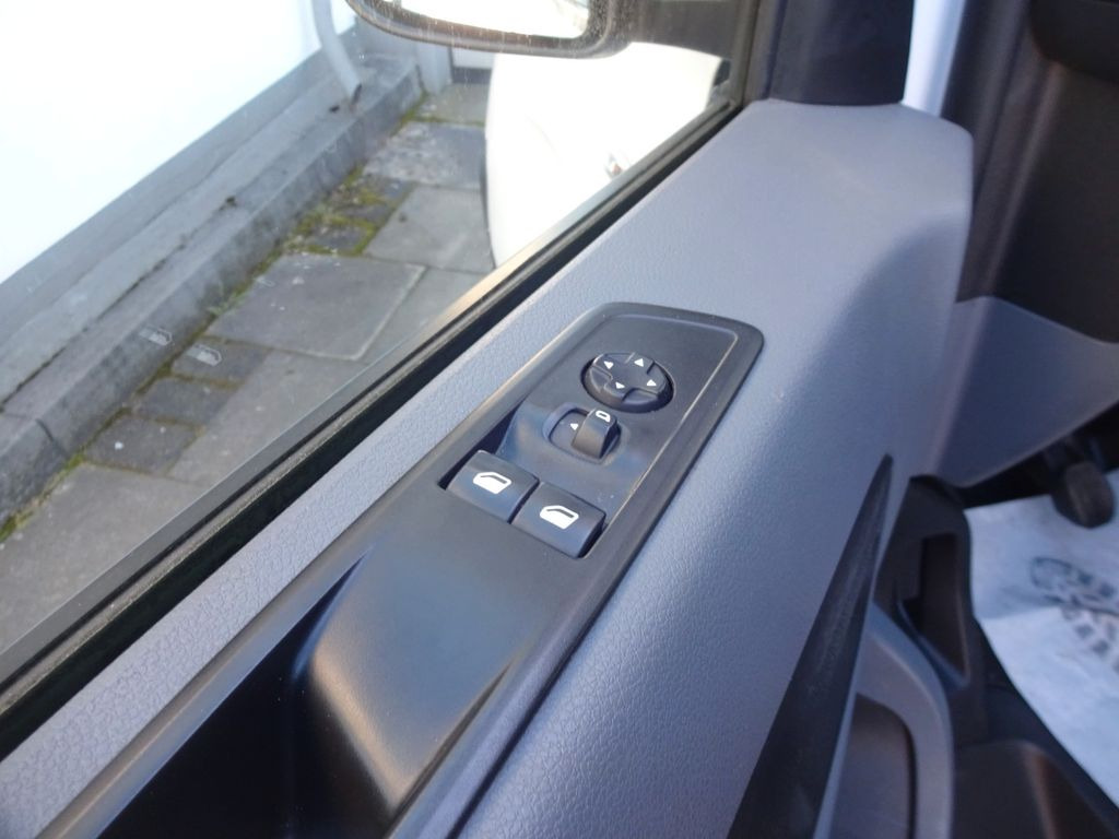 Küçük panelvan Opel Vivaro Kasten L1H1, clima, PDC, 50 in stock: fotoğraf 11