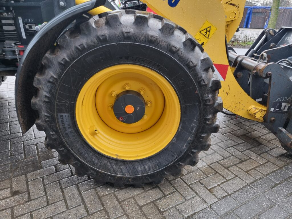 Tekerlekli yükleyici KOMATSU WA 100M- SEO: fotoğraf 6