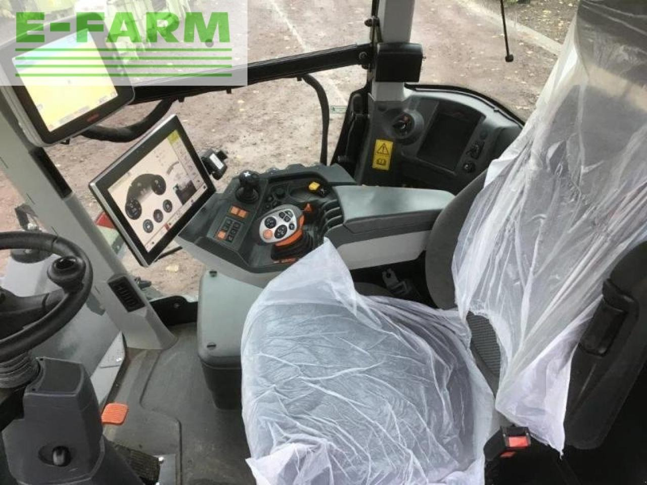 Traktör CLAAS xerion 4200 trac vc TRAC VC: fotoğraf 7