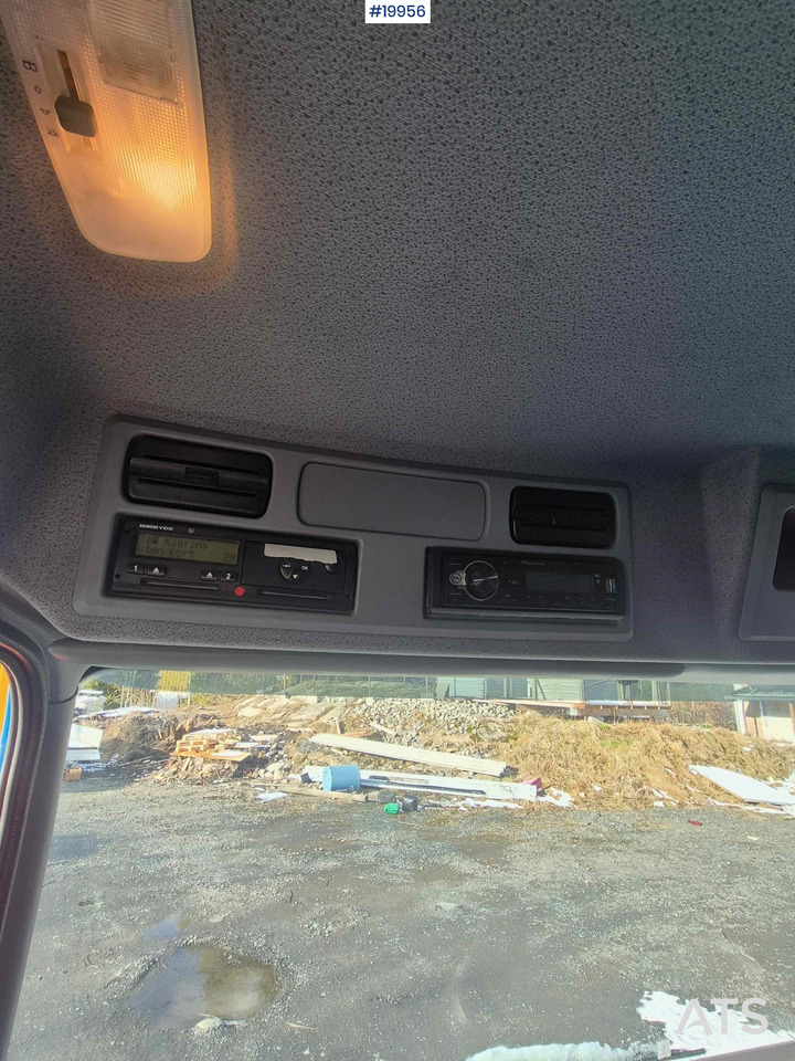 Kapalı kasa kamyon Mercedes 818: fotoğraf 9