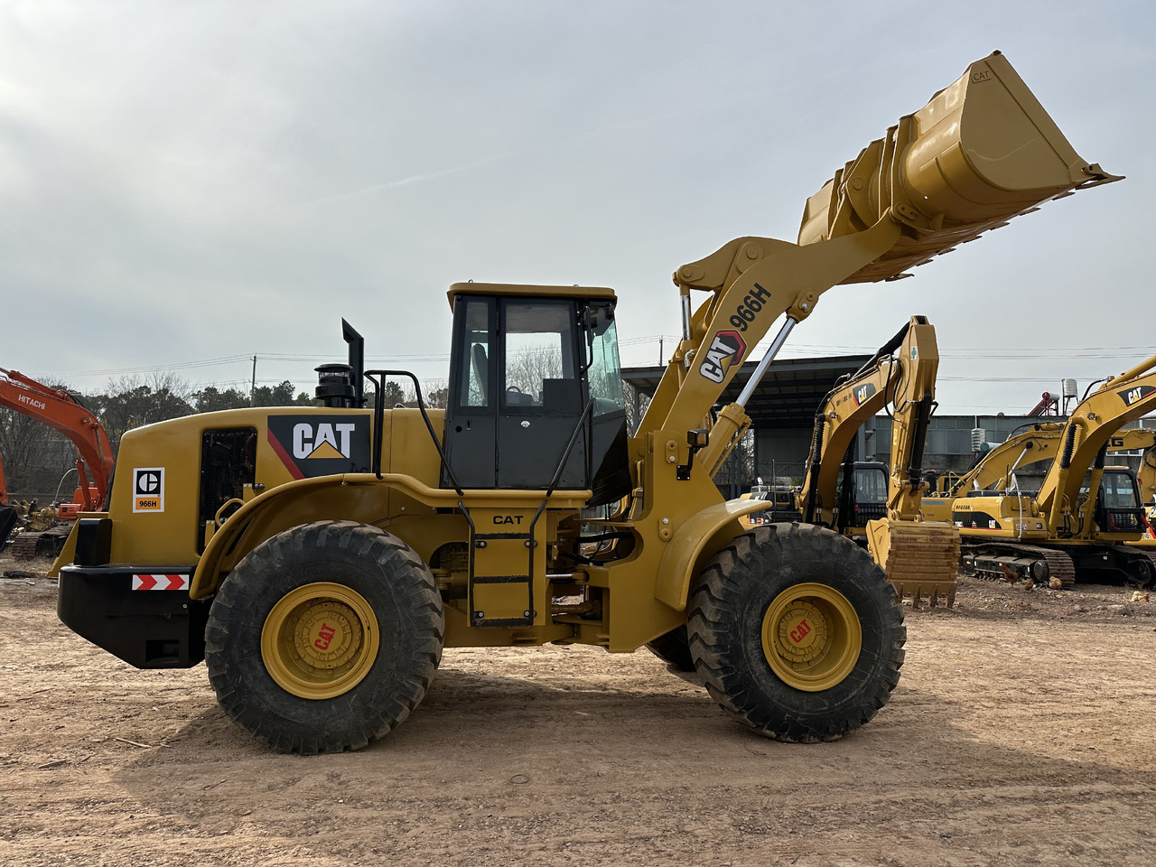 Tekerlekli yükleyici CATERPILLAR 966H: fotoğraf 9