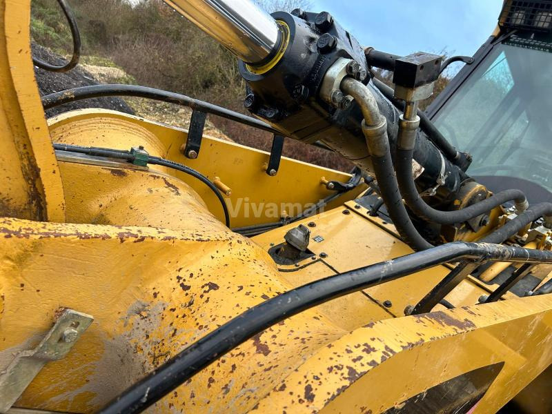 Paletli yükleyici Caterpillar 963D: fotoğraf 10