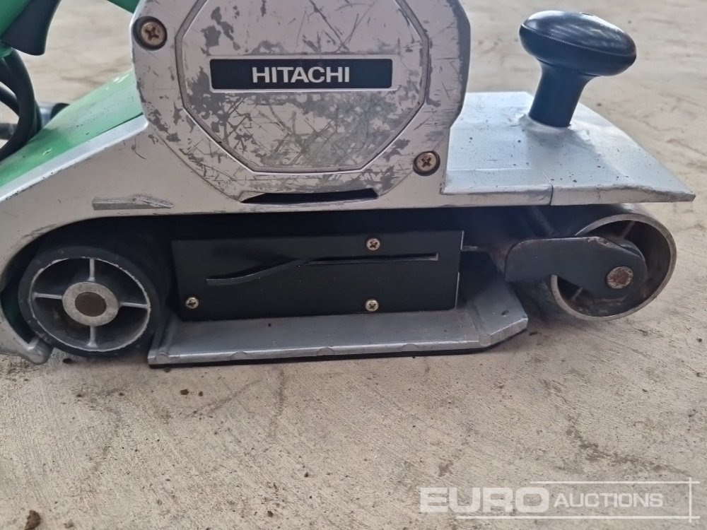 İnşaat ekipmanı Hitachi SB-10 240 Volt Belt Sander: fotoğraf 13