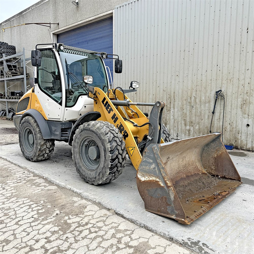 Tekerlekli yükleyici Liebherr L506C: fotoğraf 8