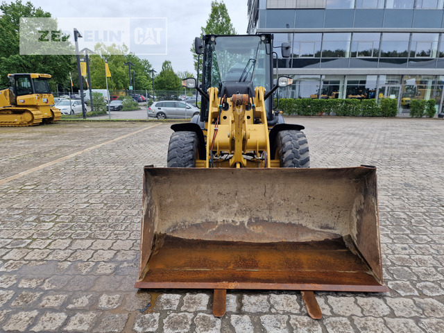 Tekerlekli yükleyici Cat 908M: fotoğraf 9